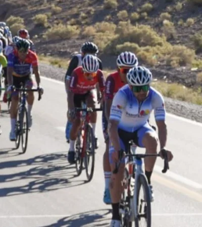 El célebre pelotón de la Vuelta de Mendoza