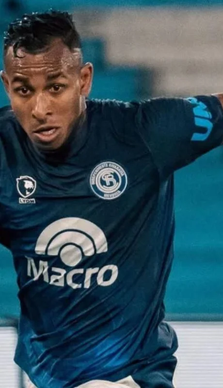 Sebastián Villa pasa un buen presente en Independiente Rivadavia.