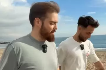 Ibai Llanos corrió una carrera en la playa con Montoya, el cornudo más famoso