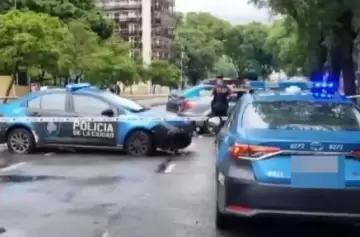 Frenética persecución policial: escapó de un control y le descubrieron kilos de droga