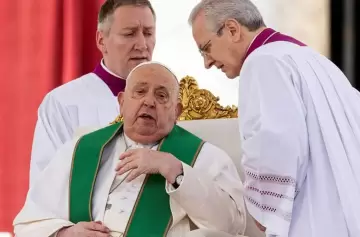 Preocupante frase del papa Francisco: "Con mi bronquitis no puedo"