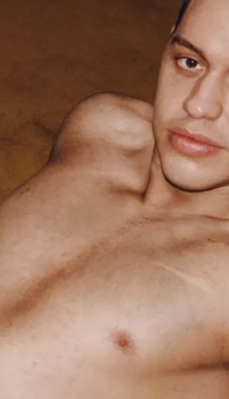 Davidson gastó más de 200 mil dólares en la remoción de sus tatuajes.