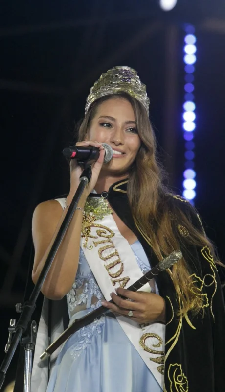 Juliana Zalazar, la nueva reina de la Vendimia de Capital 2025.