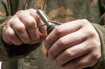 "Una persona entró, lanzó una granada, no dijo palabra y se dio a la fuga"