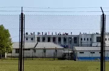 ¿Qué pasó con el acusado de intento de femicidio hallado muerto en su celda?