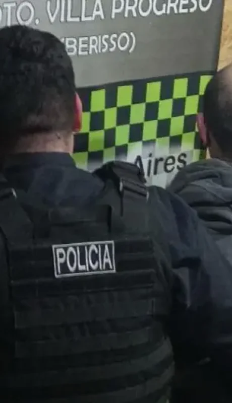 El sujeto fue detenido y alojado en un hospital hasta que se resuelva su situación. (Foto: PFA)