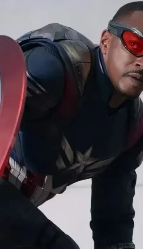 Anthony Mackie reemplazó a Chris Evans como Capitán América.