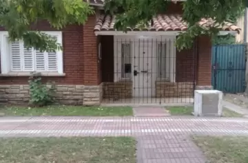 ¿Quién asesinó al taxista que apareció masacrado a golpes en su casa?