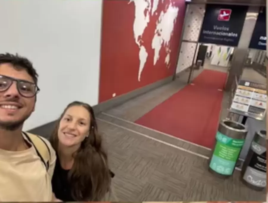 "Mi señora, Flavia, está embarazada de cinco meses. No la quiero hacer pasar estrés, queríamos solamente a descansar" (Francisco)