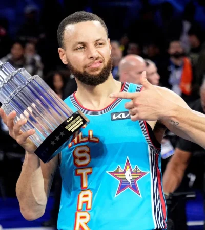 Curry fue el MVP de la jornada.