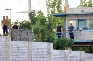 Motín en el ex COSE: "Esto es culpa de la falta de personal"