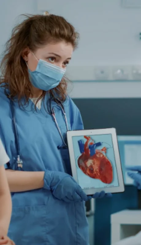 El diagnóstico oportuno brinda la posibilidad de ofrecer apoyo emocional y psicológico a los padres y familiares del niño o la niña afectados.