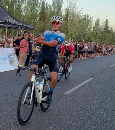 El arribo de Tomás Moyano