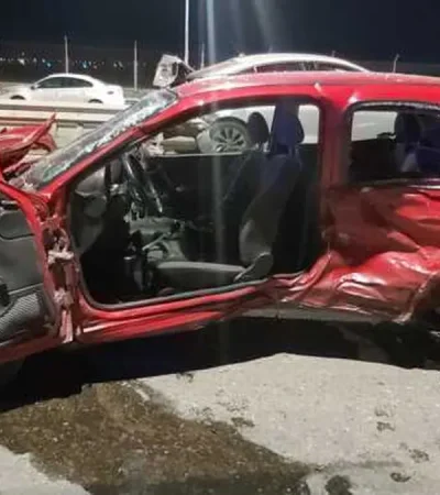 El auto que conducía la víctima fatal quedó totalmente destruido. (Foto: web)