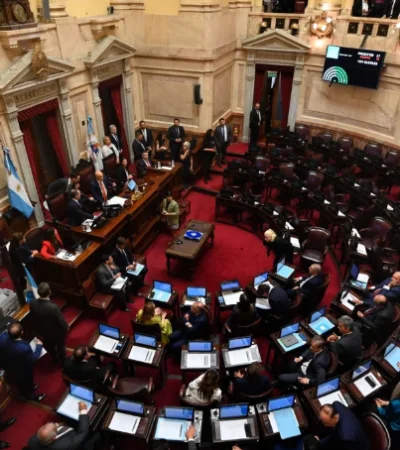 En la sesión de hoy en la Cámara de Senadores de la Nación asumió Stefanía Cora, la reemplazante del exsenador Kueider