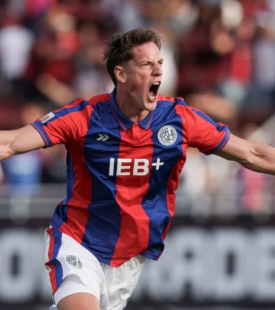 Vombergar en un gran momento en San Lorenzo.