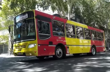 Violencia extrema: apuñalaron a un chofer de colectivos en Mendoza