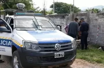 Terrible incidente provocó la muerte de un joven albañil y heridas a otros dos