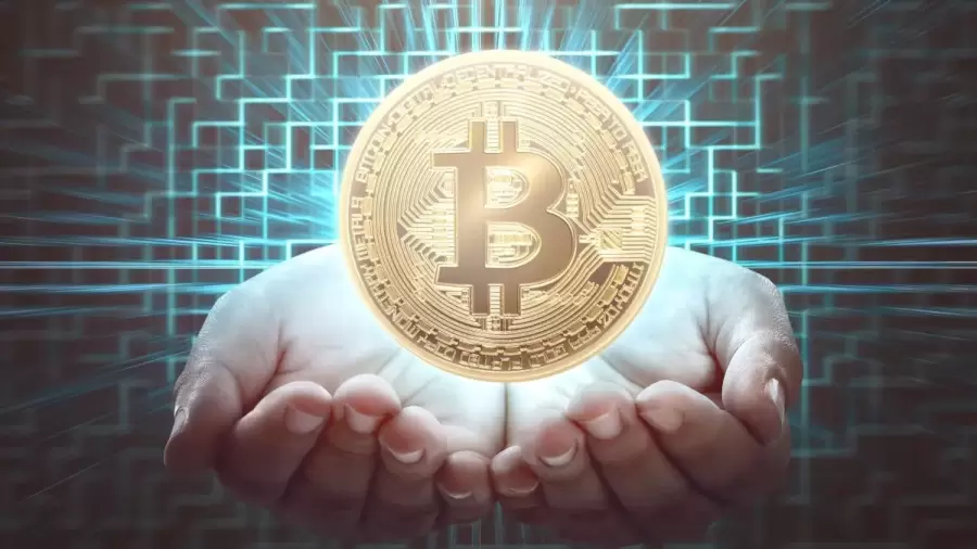 "Las criptomonedas se usan para comprar y vender. Se pueden usar para pagar propiedades, autos, terrenos, o trabajos" (A. Acevedo)