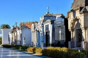 Impactante: acusado de abusar sexualmente de su hijastro, fue detenido en un cementerio