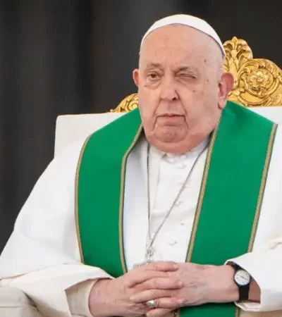 Evidente deterioro físico del Papa argentino