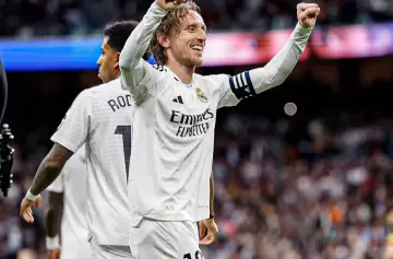 Real Madrid venció al Girona y alcanzó a Barcelona en la cima de la tabla de posiciones