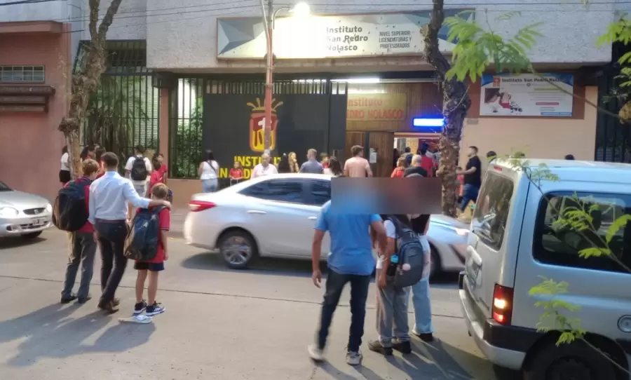 Miles de alumnos mendocinos retomaron a las aulas