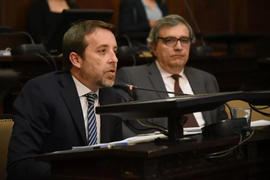 Senador Valentín González (LAUM).