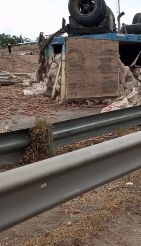 Como consecuencia del hecho, una mujer resultó herida