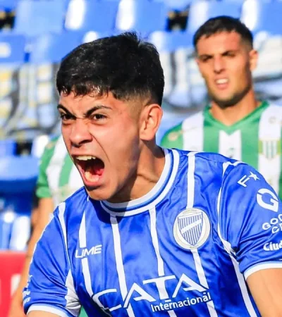 Mateo Mendoza, pieza clave de la defensa del Tomba.