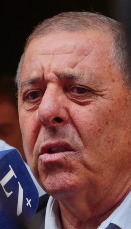 El senador Alfredo De Angeli