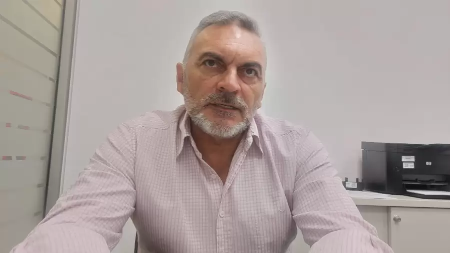 Senador  Félix González (PJ - UxP).