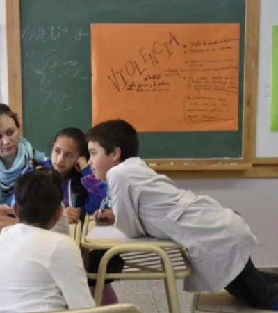 La Educacion Sexual Integral, ESI, en las escuelas, causó polémica en algún momento en el que se confundieron tanto los objetivos como los contenidos.