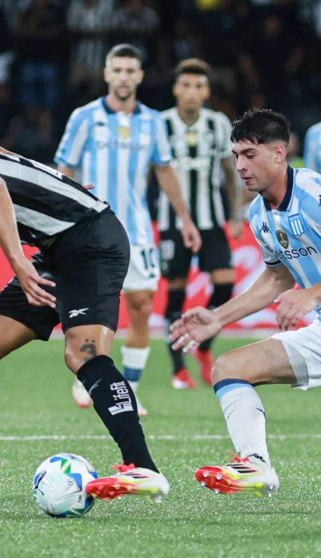 La Academia volvió a levantar otra copa