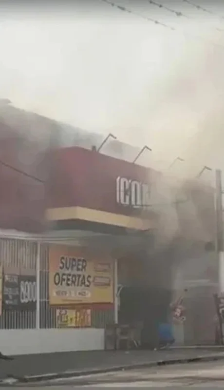 Supermercado incendiado en Jujuy/