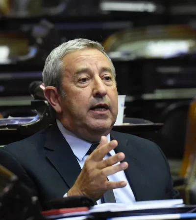 El diputado por Mendoza presentó un plan sobre la escolaridad que está cajoneado en el Congreso. (Foto: web)