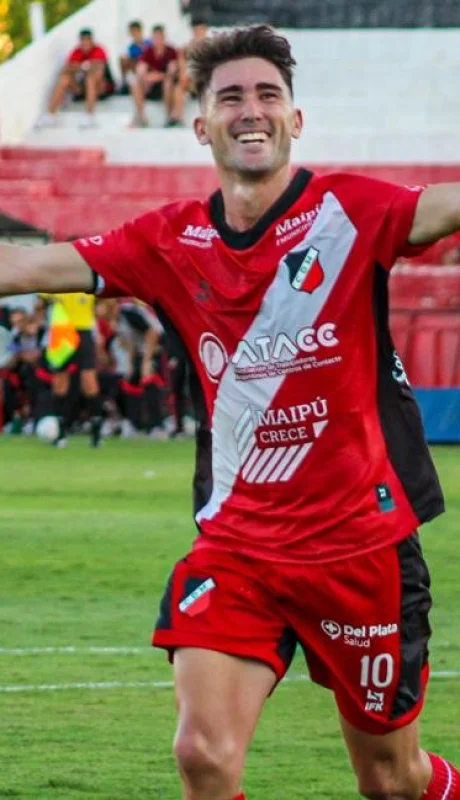 Mansilla festejo su "manso" gol