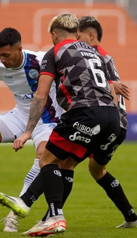 Godoy Cruz visita al Guapo en la cancha de Arsenal