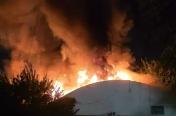 Mendoza: así las llamas consumieron parte del Ministerio de Seguridad