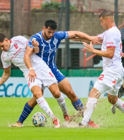 Pasados por agua en el estadio de Arsenal de Sarandí