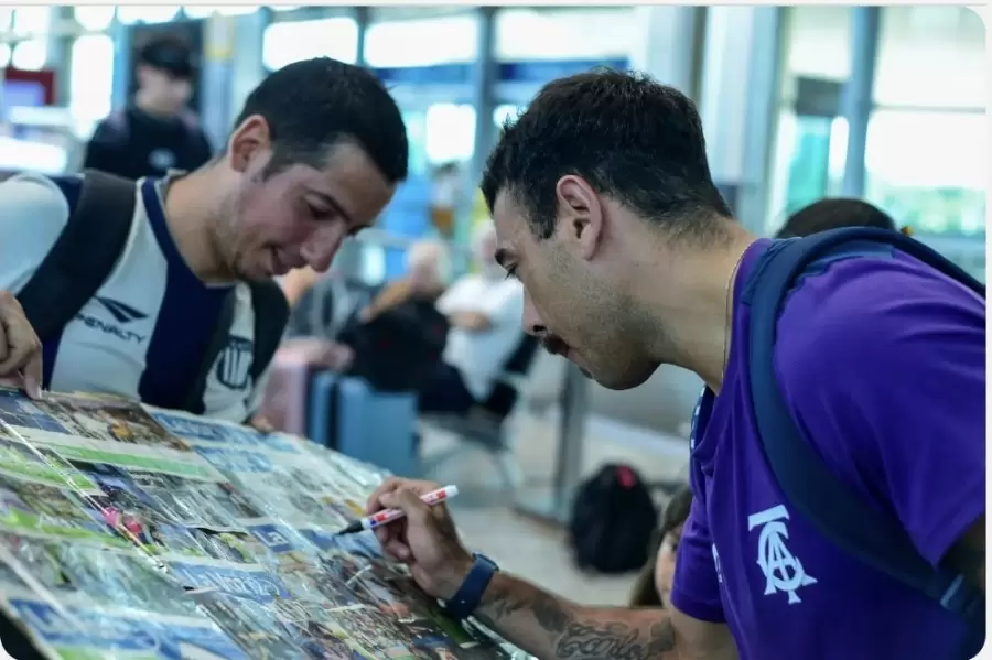 El plantel de Talleres ya está en Asunción