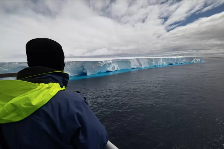 Las corrientes marinas son las causantes del recorrido de la masa de hielo más grande del mundo.