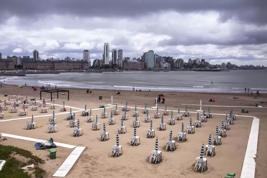 Mar del Plata no es solamente verano: muchos la aprovechan incluso en invierno.