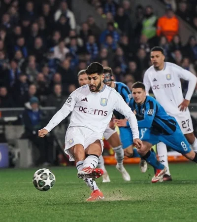 El Aston Villa tiene medio pie adentro de los cuartos de final