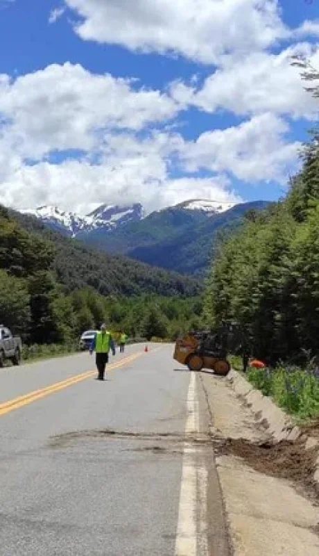 La beba de un año estaba atrapada en una camioneta, sin oxígeno y casi sin pulso.
