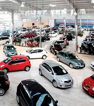 La presión tributaria en Argentina puede duplicar el valor de fábrica de un auto.