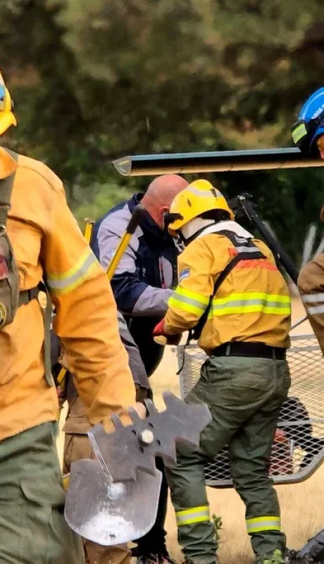 Más de 400 personas lucharon contra las llamas en El Bolsón.