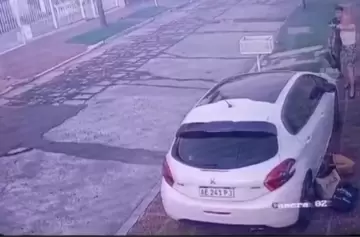 Dramática resistencia a tiros de una funcionaria policial contra motochorros