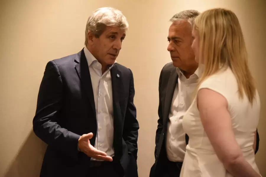 "Pero durante 113 años la Argentina tuvo déficit fiscal, y cuando no lo tuvo es porque venía de una crisis" (L. Caputo)