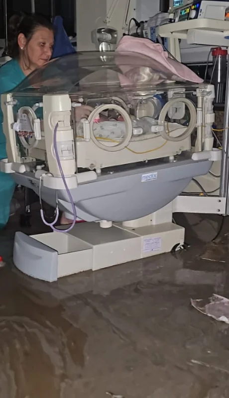 Se inundó el sector de neonatología del Hospital Interzonal Dr. José Penna.